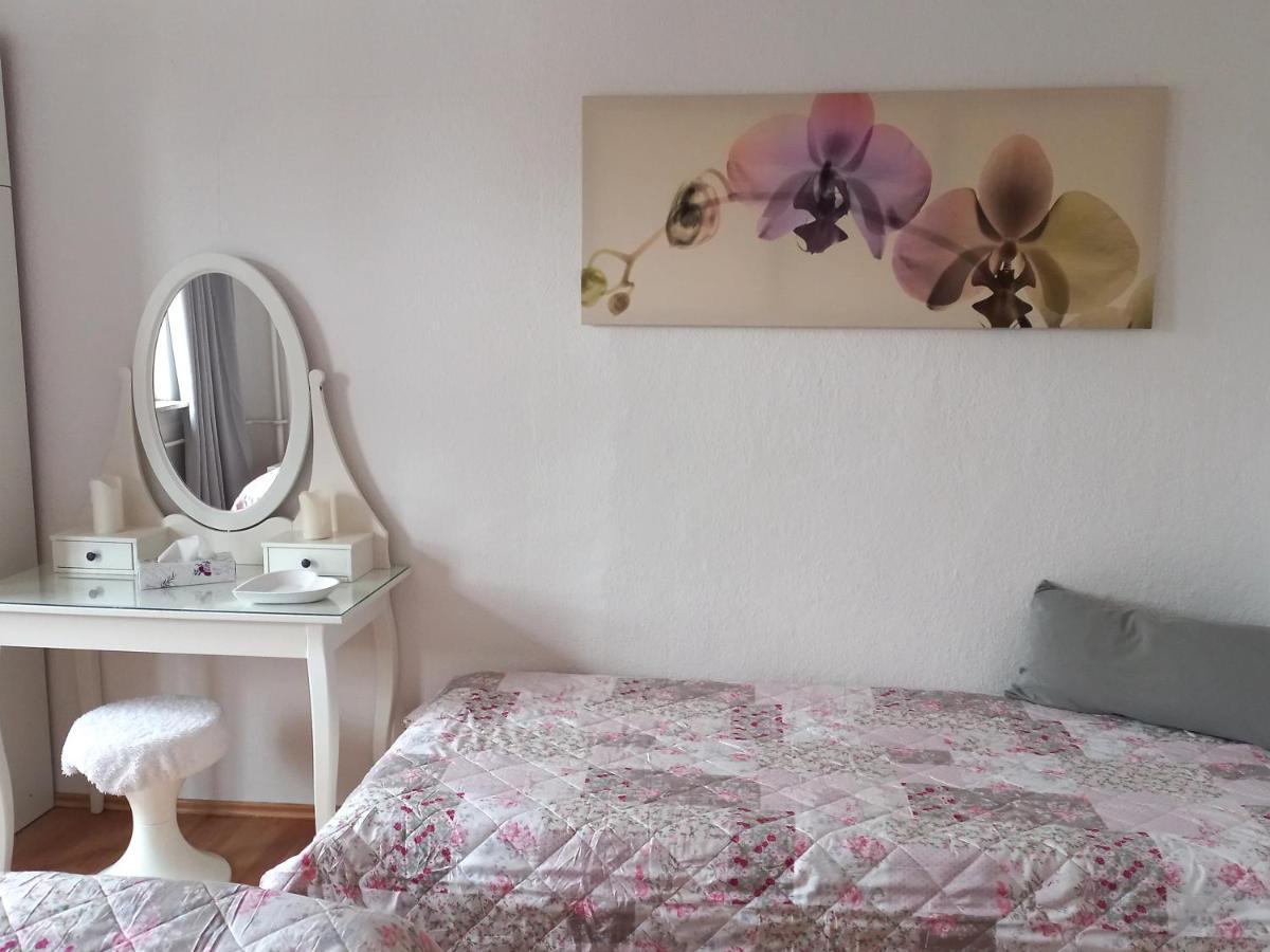 Ferienwohnung Wettin Exteriör bild