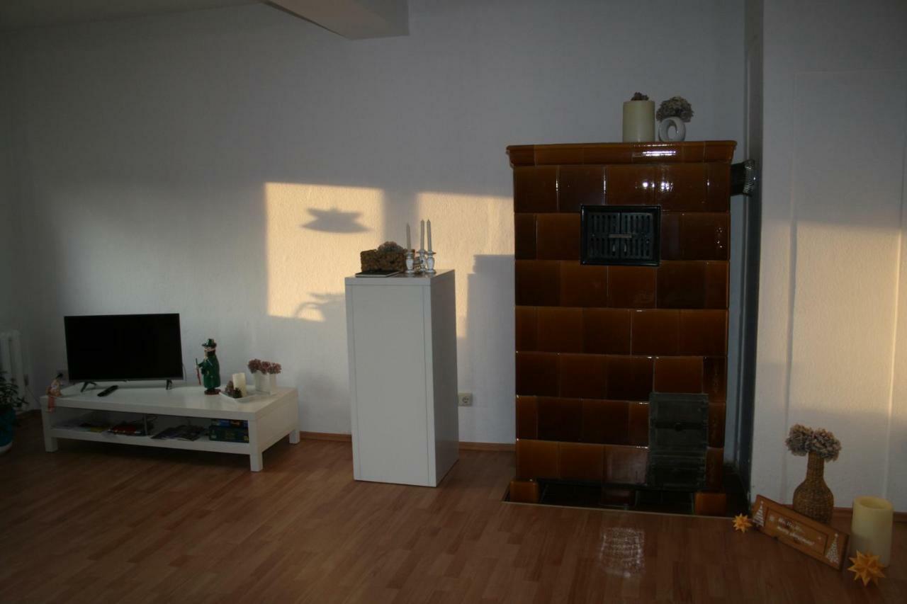 Ferienwohnung Wettin Exteriör bild